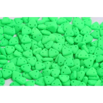 Korálek Dvoudírkový trojúhelník 6 mm č. 33