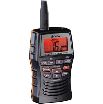 Námořní elektronika Plovoucí a ponorná VHF Cobra HH150 FLTE IP-X7 vodotěsná 30 minut v hloubce 1 metr). Malá, dobře tvarovaná a pohodlnější rukojeť, s odnímatelnou anténou. Integrované funkce: Dual Watch, Roger Beep, okamžitý přístup k bezpečnostnímu kanálu, indikátor nabití