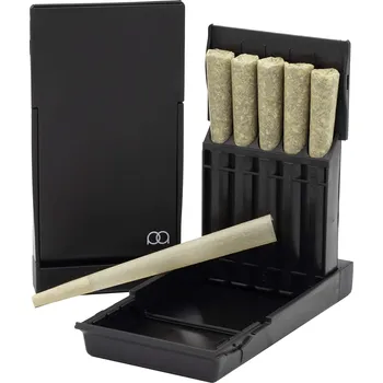 JPAQ Preroll - pouzdro na cigarety, černá, 1ks (Praktické kapesní pouzdro na 5ks balených cigaret v moderním, neotřelém designu, černé barevné provedení.)