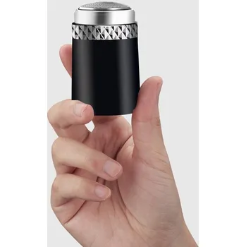 Cestovní holící strojek - černý