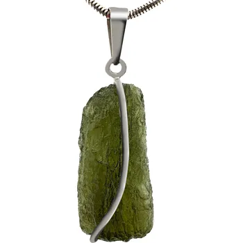 Přívěsek Stříbrný přívěsek s neopracovaným vltavínem 2,7 cm x 1,3 cm