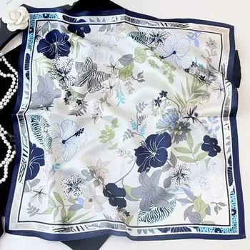 Šátek Hedvábný šátek s modrými květy 53x53 cm v dárkovém balení, HEDVÁBNÝ SVĚT