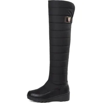 Dámské kozačky Pérové zimní kozačky s prošívání, kožíškem a přezkou Velikost: 35, Barva (Varianta): Černá