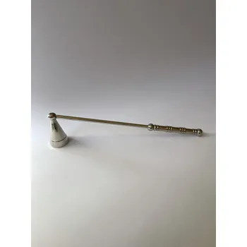 Svícen KOVOVÉ ZHÁŠEDLO NA SVÍČKU