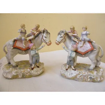 PORCELÁNOVÉ PÁROVÉ SOCHY OSLŮ S DĚTMI