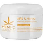 Tělový peeling s kousky drcených vlašských ořechu - mléko a med 215 ml