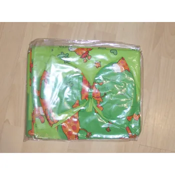 Nebesa nad postýlku Nebesa nad postýlku BROTEX zelené žirafy