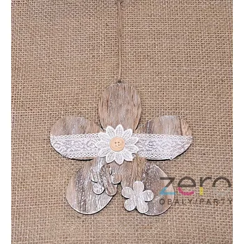 Květ s přízdobou dřevený závěsný 16 cm - přírodní s krajkou