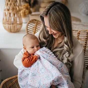 Dětská deka Lily is sailing Deka Zajíčci růžová light Velikost: 0-3 let: 70 x 90 cm