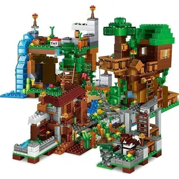 ostatní stavebnice MINECRAFT TREE HOUSE CITY WARHORSE - DŮM NA STROMĚ A MĚSTEČKO WARHORSE