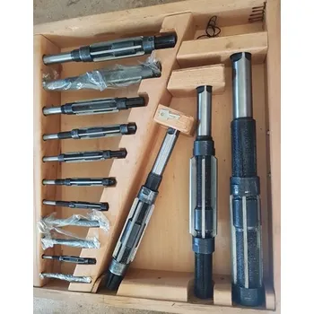 Výstružník Výstružník stavitelný - sada BLG, ČSN 221424, rozsah 8 - 55 mm. Níže větší foto. (BLG. Celkem 14 ks. Asi 4 položky lehce použité, jinak 100% stav. )