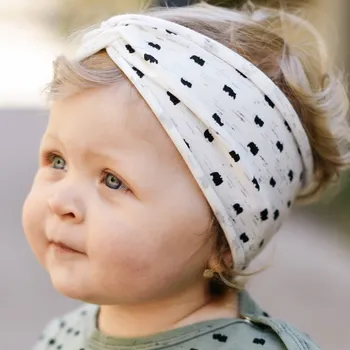 Čelenka bílá bavlněná čelenka s potiskem