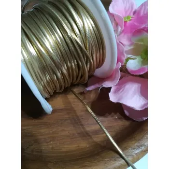 Šňůra z eko kůže 1,5 mm zlatá