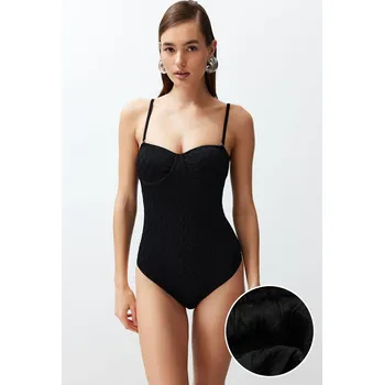 Dámské plavky Trendyol černé balkonové texturované hipster plavky Trendyol černá 2670330