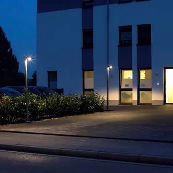 Lampička Albert Leuchten Sloupové světlo LED 866, hliník, antracit, výška 300 cm - Montáž na podlahu Ø 20 cm; výška hlavy svítidla 4,5 cm LED 27 W celkem - Doprava zdarma