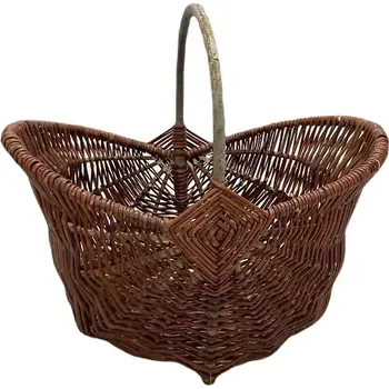 Proutěný koš "Helma"