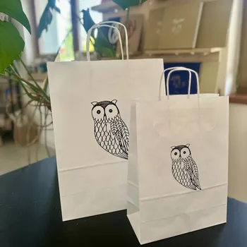 Dárková taška Be Nice bílá Dárková taška Sovička Velká: 32x41 (š x v)