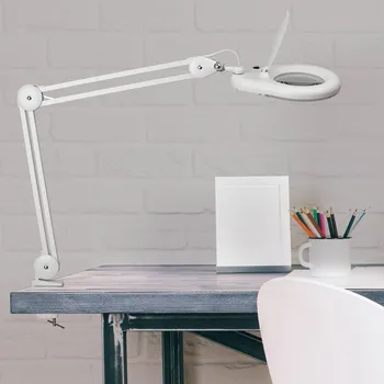 Lampička MAULviso LED lupa, bílá, výška 50 cm, svorka - Délka kabelu 170 cm; délka spodní tyče 41 cm; délka ramene lampy 41 cm; hlava lampy - délka 26,5 cm, šířka 20 cm; šířka upnutí až 6,3 cm LED 8 W celkem - Doprava zdarma