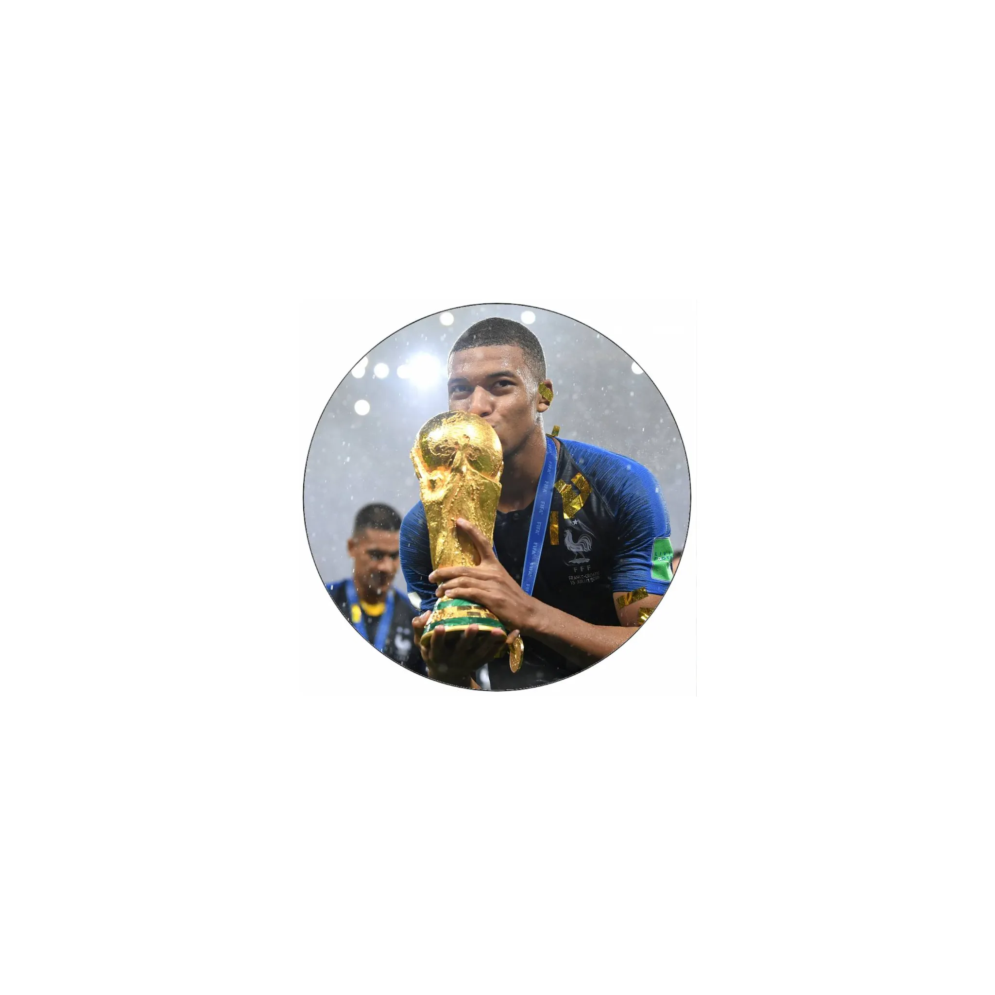 Fotografie 1 - Jedlá dekorace na dort Jedlý papír na dort kulatý 19,5 cm Kilian Mbappe s trofejí