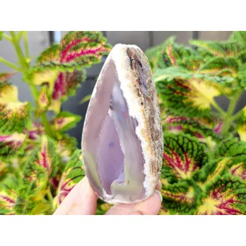 Přírodní kámen Achát šedý geoda s dutinkou 230g (Brazílie)