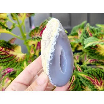 Přírodní kámen Achát šedý geoda s dutinkou 173g (Brazílie)