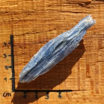 Kyanit surový, , skladem