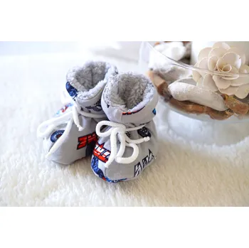 Capáčky AMÁLKA Zateplené bačkůrky auta, motorky Velikost: 56-68