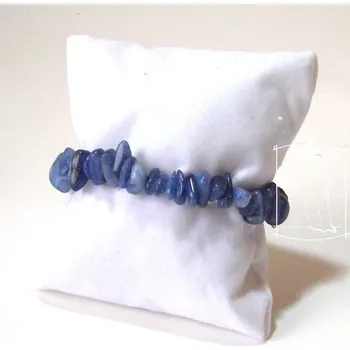 Náramek Kyanit - náramek sekaný