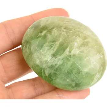 Přírodní kámen Kámen zelený fluorit (Madagaskar) 147g