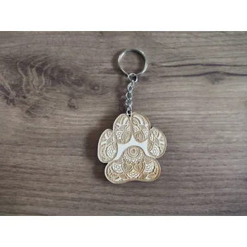 Přívěsek na klíče Tlapka s gravírováním