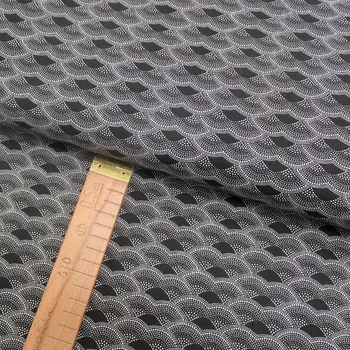 Bavlněné plátno - Kopečky/šupiny bílé na černé - šíře 150cm