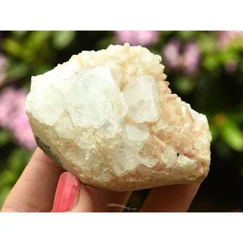 Přírodní kámen Přírodní drúza zeolit stilbit 191g Indie