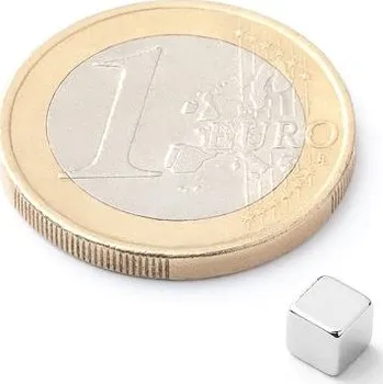 Dekorativní magnet Neodymový magnet kostka 4 mm, síla cca 500 g