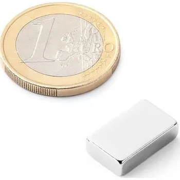 Dekorativní magnet Neodymový magnet kvádr 15&nbsp;×&nbsp;9&nbsp;×&nbsp;4&nbsp;mm, síla 3,6&nbsp;kg