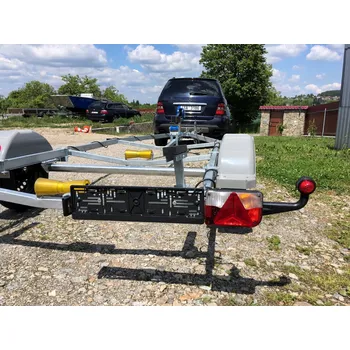 Přívěs k motorovému vozidlu Lodní přívěs MOTORBOAT LP-550 nebrzděný 750 kg