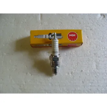 Svíčka NGK C7HSA pro 4T motory (Zapalovací svíčka NGK motory 4T)