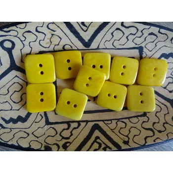 Knoflík Knoflík čtvereček (žlutý)