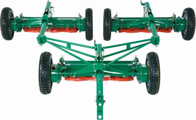 Vřetenová tažená sekačka Ransomes 3