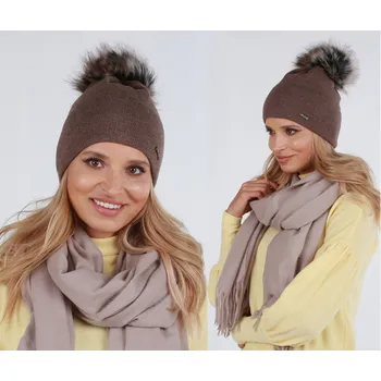 Čepice Fashionweek Dámská zimní čepice s bambulí ZIZI39/P14 Barva: Mocca, Velikost: Universal