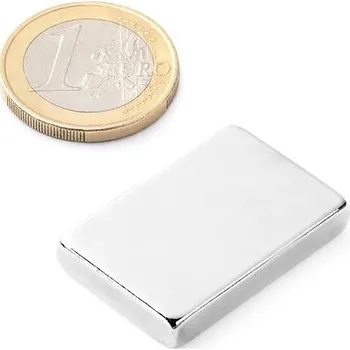 Dekorativní magnet Neodymový magnet kvádr 30 × 20 × 5 mm, síla 11 kg