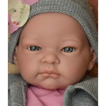 Panenka Realistické miminko - holčička - Jenny v šedém kabátku od firmy Lamagik (Realistická miminka ze Španělska)
