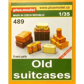 Plastikový model Plusmodel 1/35 Old suitcases (9 resin parts)