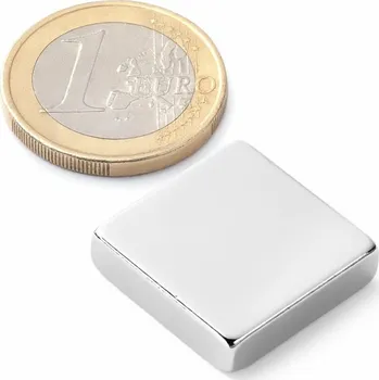 Dekorativní magnet SOLLAU Neodymový magnet hranol 20x20x5 mm, N42, poniklovaný