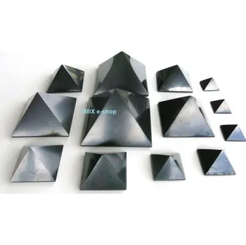 Šungitová pyramida 3 x 3 cm Karélie