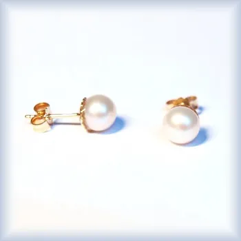 Náušnice perla mořská bílá 5,5 - 6,0 mm puzeta