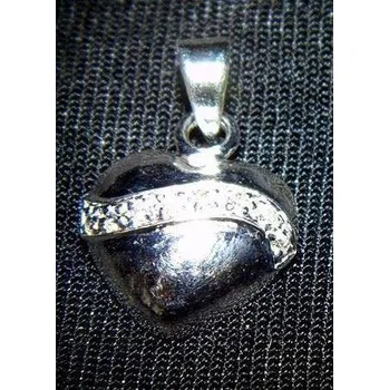 Přívěsek Malé zdobené srdíčko lesklými bílými kamínky - stříbrný přívěsek