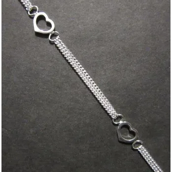 Řetízek Třířádkový stříbrný řetízek 19cm dlouhý zdobený srdíčky - 19cm