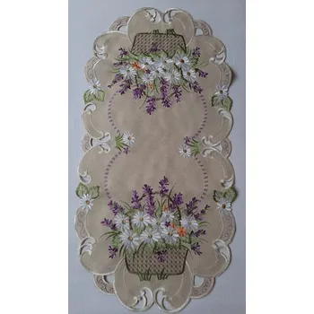 ubrus UBRUS vyšívaný 70 x 34 košík s květy a levandule