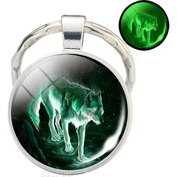 Klíčenka vlk - svítí ve tmě (24) (Přívěšek na klíče vlk)