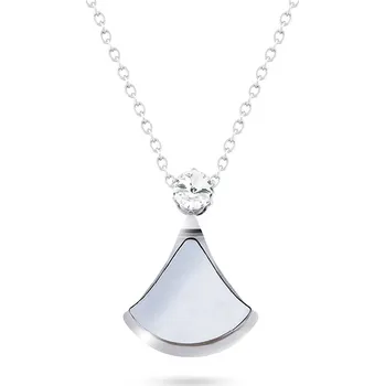 Řetízek biju Řetízek z chirurgické oceli s přívěskem, malý vějířek s perletí a zirkonem 3001323